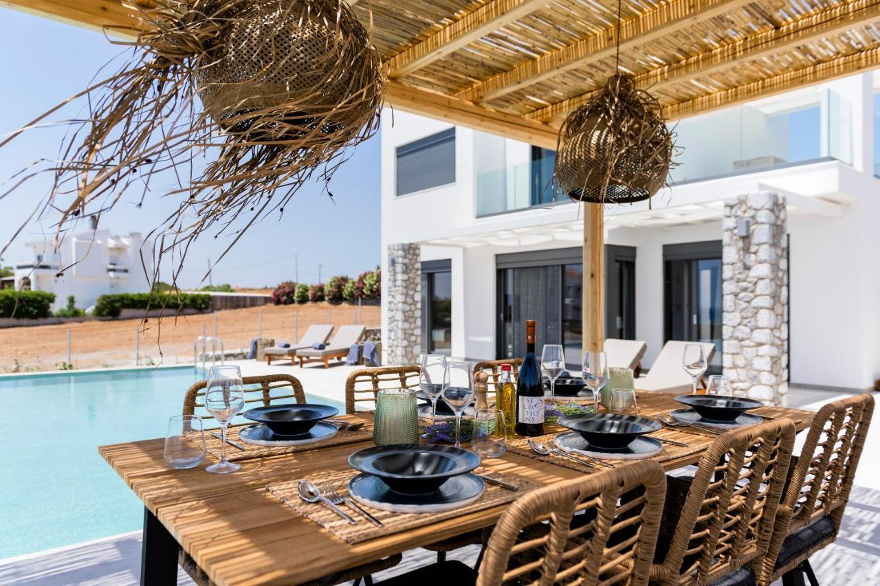 Grand Blue Villas Lachania Eksteriør billede