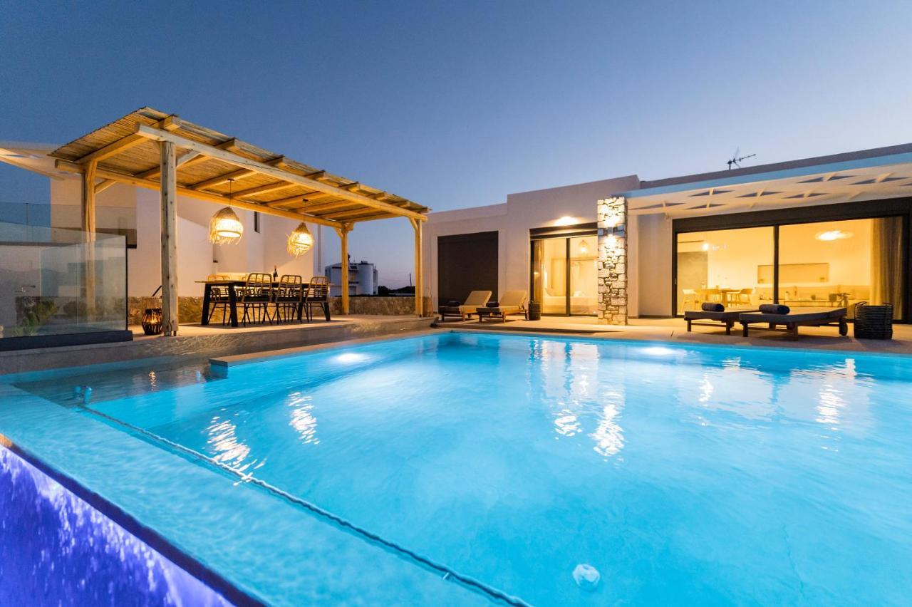 Grand Blue Villas Lachania Eksteriør billede